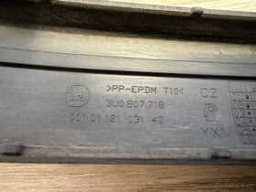 Levá lišta nárazníku Superb 1 - 5