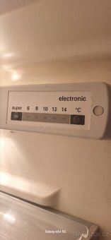 Vestavná vinotéka Siemens. - 5