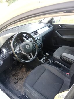 Škoda Rapid spacebak - 5