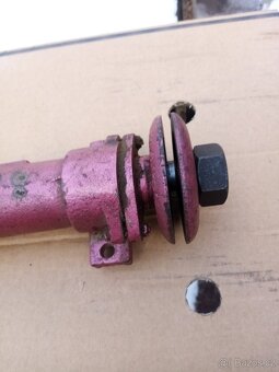 Hřídel na cirgulu, brusku... - 5