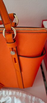 Krásná kožená kabelka Michael Kors - 5