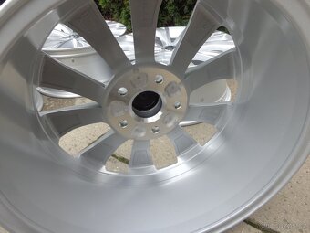 5x112 R17 Volkswagen Tiguan orig.lita kola - 5