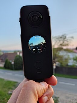 Insta360 X2 + prislusenstvi - 5