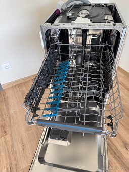 Úzká vestavná myčka Electrolux EES42210L – 45 cm, plně funkč - 5