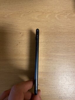 iPhone 7 Jet Black 32 GB - 5