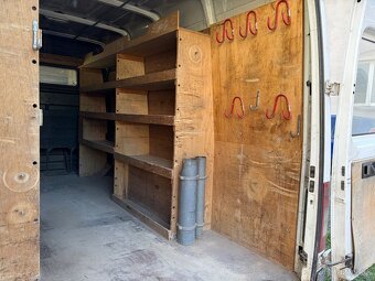 Vestavba - regály - 5