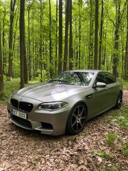 BMW M5 F10 30 Jahre - 5