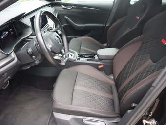 ŠKODA octavia 4 RS iV Hybrid DSG1,4tsi 180kw rok výroby 2020 - 5