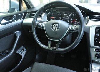 Volkswagen Passat 2.0TDi COMFORTLINE NAVI ČR 1M - 5