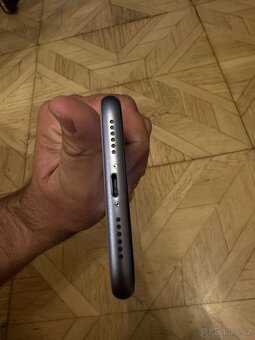 iPhone 11 64GB fialová super stav - 5