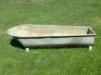 Stará plechová vana a zavařovací hrnec s teploměrem - 5