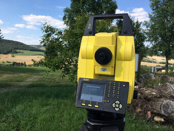 Totální tachymetr Leica iCON Builder 69 - 5