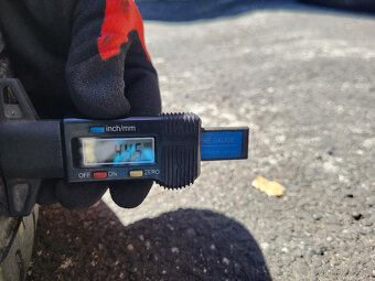 Alu kola Ford Focus 15" 5x108 ET43 letní pneu 195/65 R15 - 5