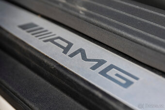 Mercedes-Benz SL 55 AMG PERFORMANCE - 5