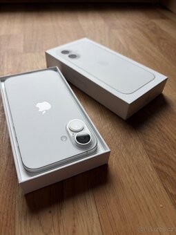 Apple iPhone 16 128GB bílý - 5
