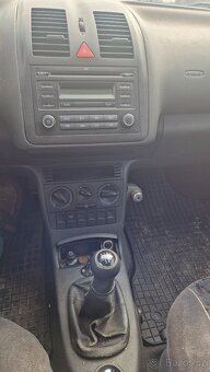 Vw Polo 2001 195000 benzín 1,0 - 5
