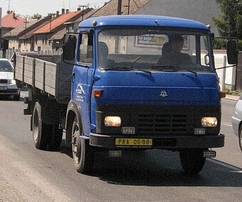 Prodám přední blinkr na Avii A21/A31 - 5