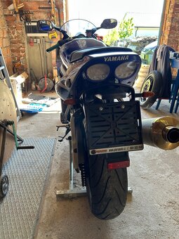 Yamaha YZF - R6 2000 - 5