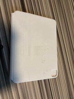 Ipad Air 5th gen + příslušenství - 5