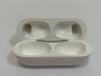 Apple airpods Pro 2023 - 5