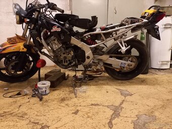 Honda CBR 600F na díly vcelku - 5