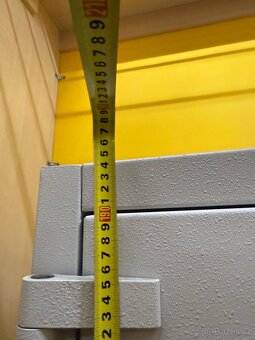 Archivační skříň s tremi uzamykatelnymi zasuvkami - 5