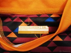 Trika s dlouhým rukávem vel.110/116 - 5