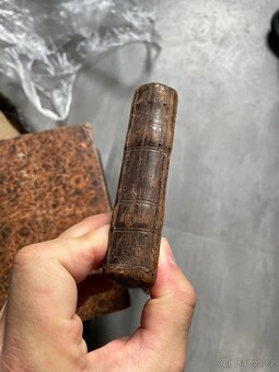 Staré německé a české knihy - 5