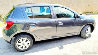 Málo jetá velice zachovalá Dacia Sandero 16V-motor 4 válec. - 5