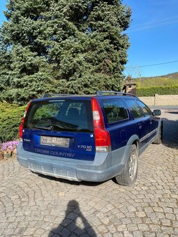 ND Volvo V70 XC CROSS COUNTRY 2.5T 147kw Ocean blue - 5