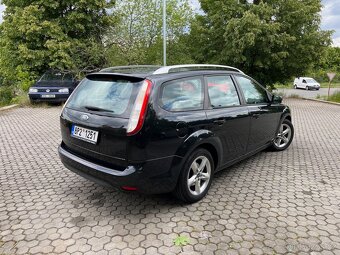 Ford Focus 1.6i 74kw Kombi 2010 - 5