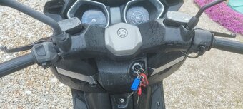 Yamaha x-max 400 Top cena do konce května - 5