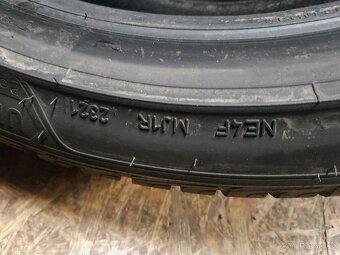 225/45 R18 Goodyear Ultragrip Performance zimní - JAKO NOVÉ - 5