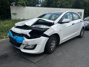 Hyundai i30 1,4 crdi 2015 - 5