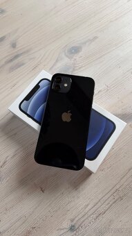 iPhone 12 128 GB v modré barvě - 5
