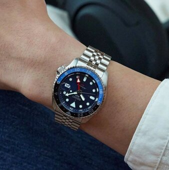 Seiko 5 Sports 'Blueberry' GMT SSK003K1 - 5
