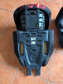 Autosedačka 15-36kg - 5