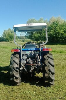 Iseki Geas 25 originální nakladačem - 5