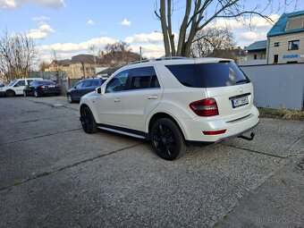 Mercedes Benz ML Grand Edition 350CDi - 5
