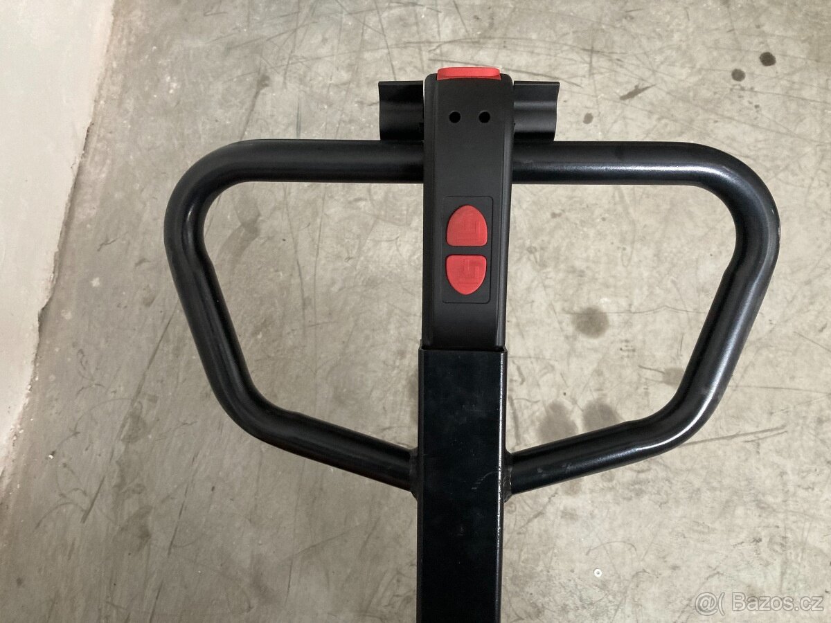 Prodám plně elektrický vysokozdvižný paletový vozík EMF12/25 - 6