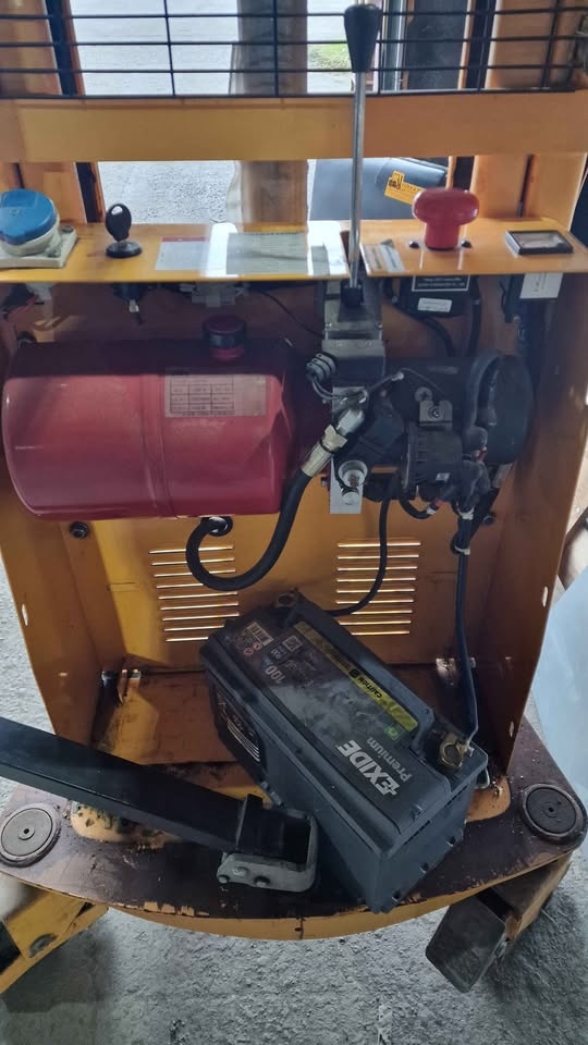 Ruční elektrický vysokozdvižný vozík SPN 1025 - 6