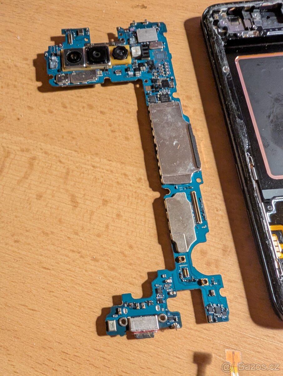 ND: Galaxy S9 a S10 - 6