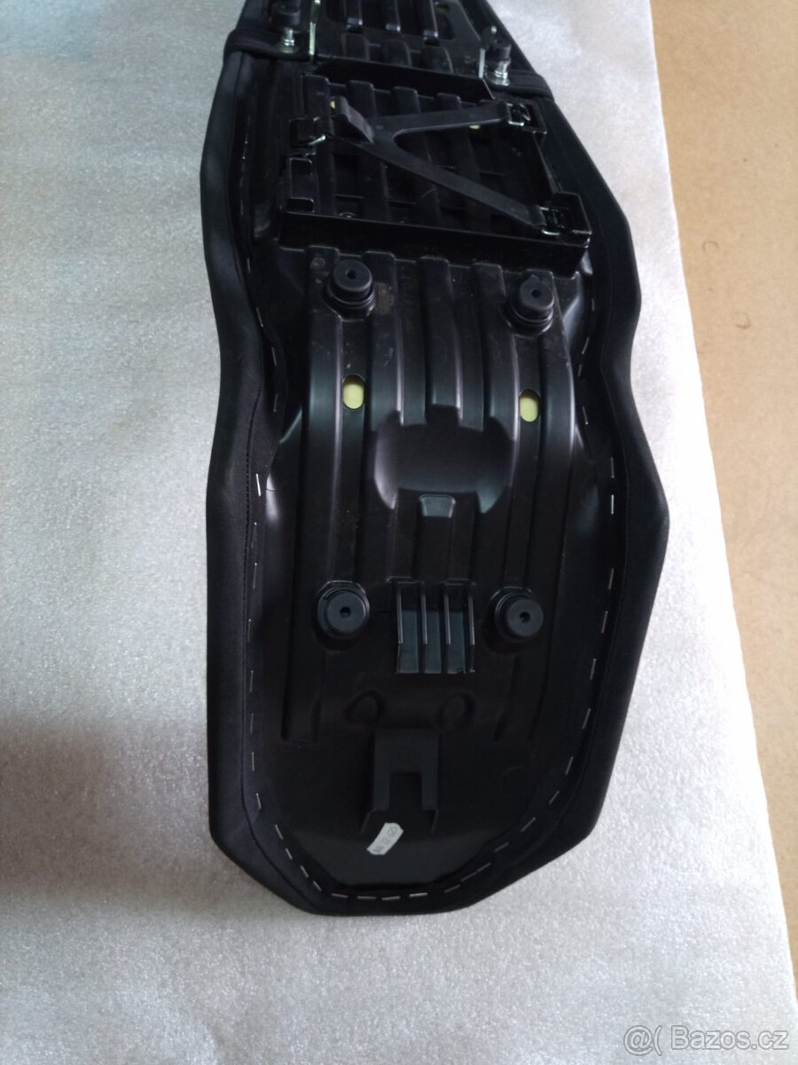 Nové sedlo Yamaha Tenere 700 Rally 2025 - 6