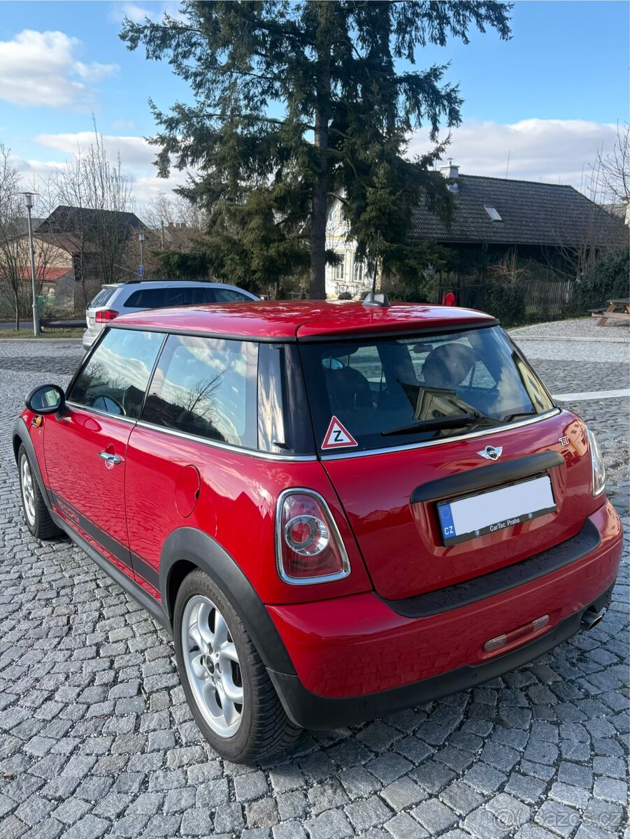 Mini Cooper One 1.6i 55kW 2014 56700KM TOP STAV - 6
