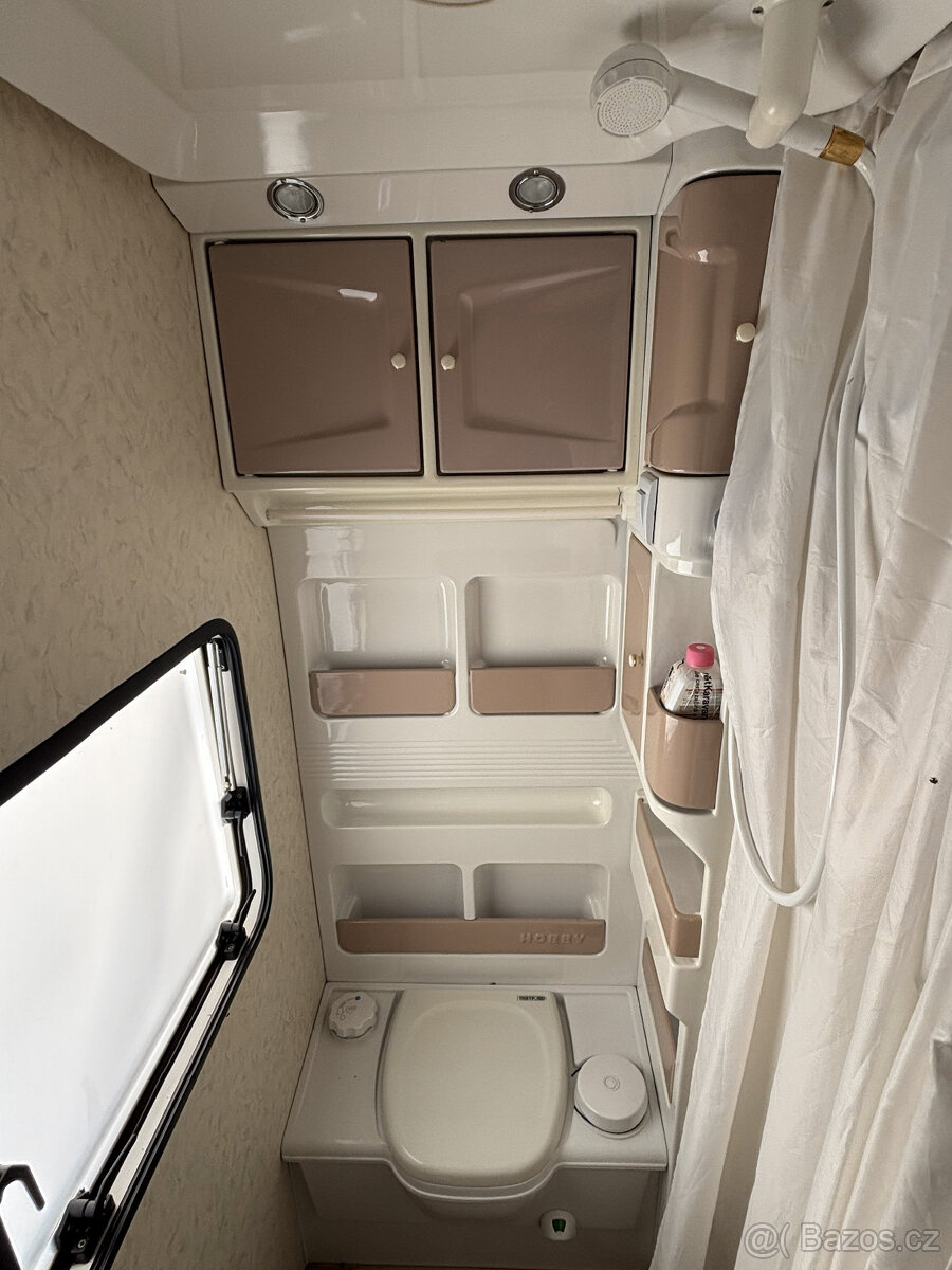 Karavan Hobby 495 - 6