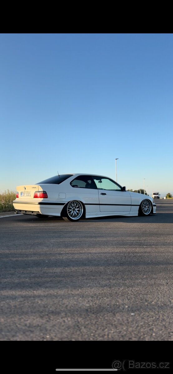 BMW E36 coupe 318is - 6