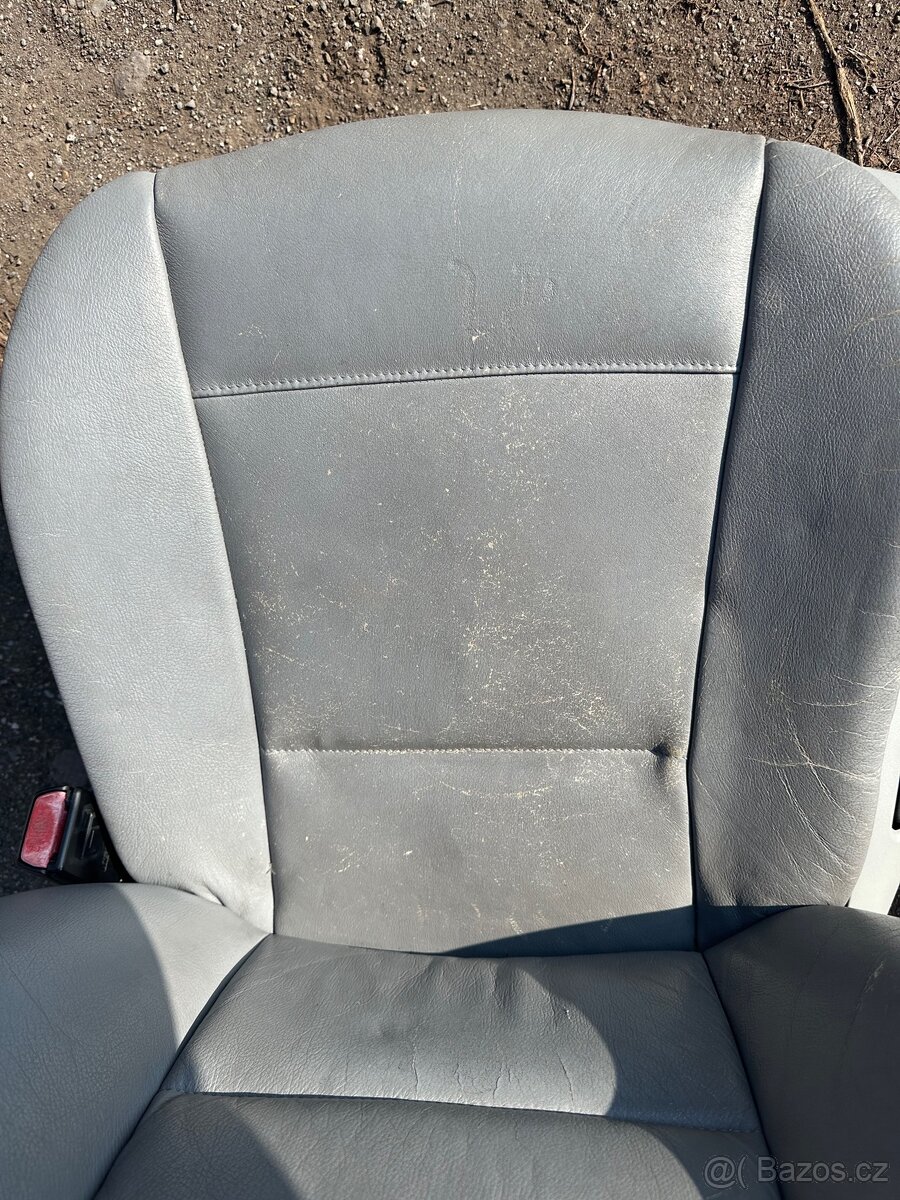 E46 sedan interiér - 6