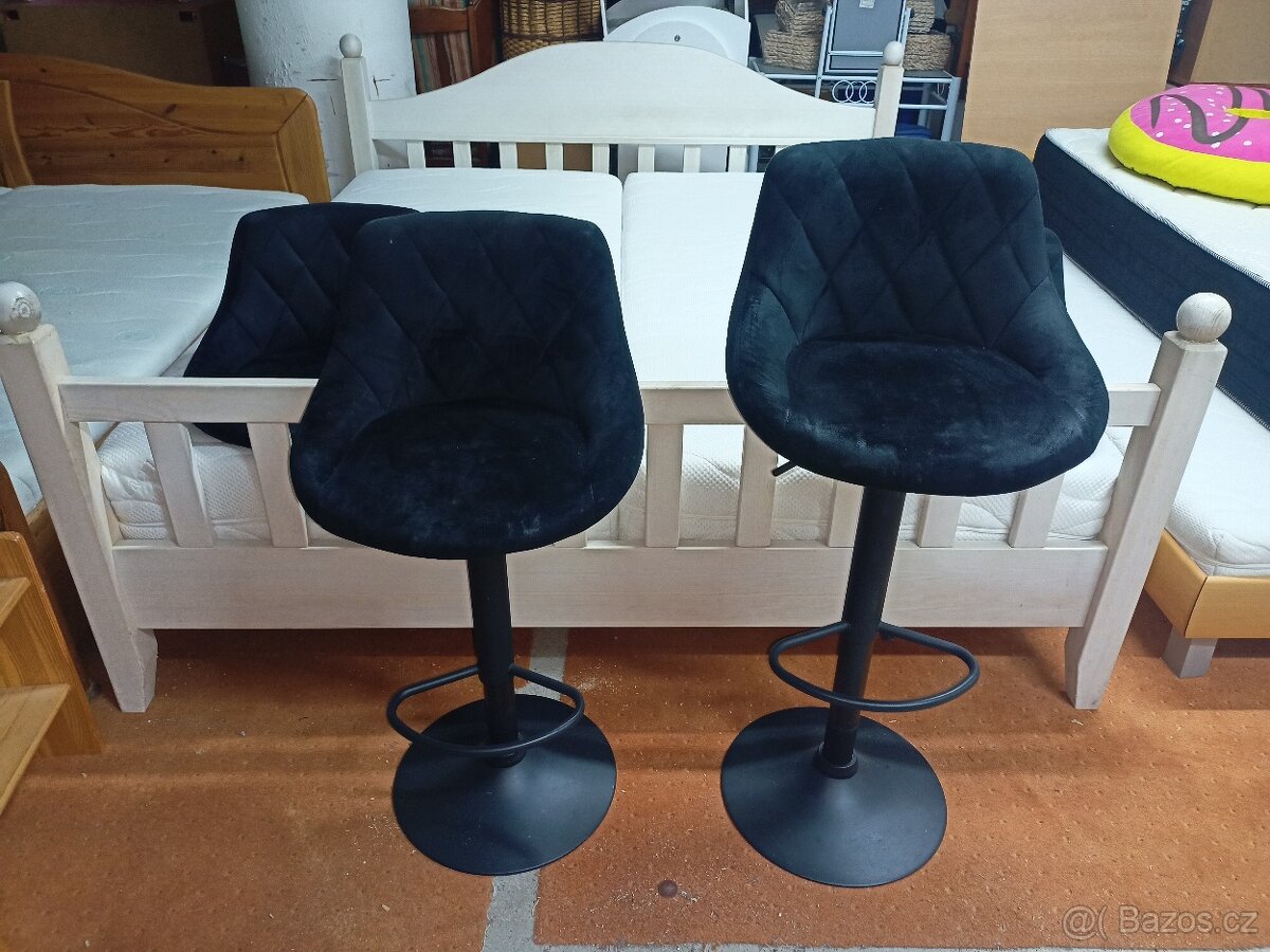 Prodám 2 x otáčecí zvedací hezké barové židle. - 6