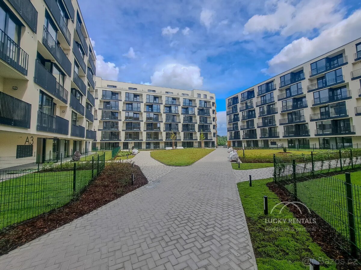 Nabízím ke pronájem neprůchozí pokoj. - 6