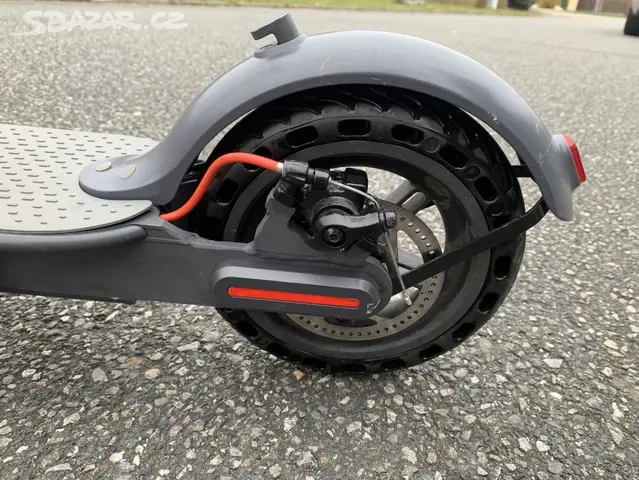 Elektrokoloběžka AERIUM AOVO PRO černá - 6